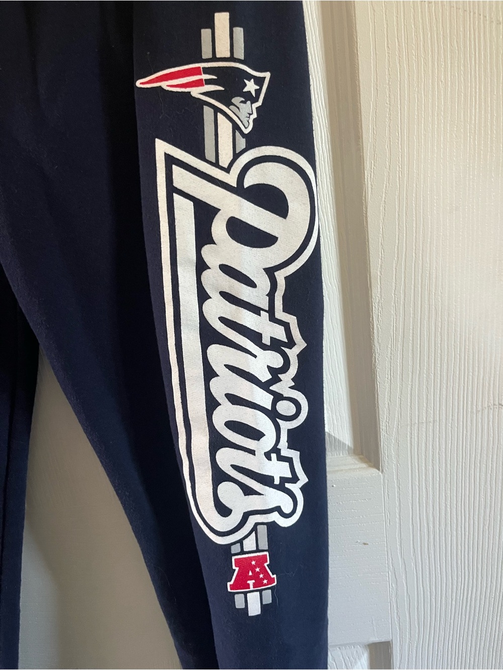 NFL Team Apparel New England Patriots Sweatpants Navy - Fits Women’s Small - Picture 3 of 4